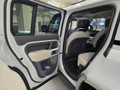 2023 Land Rover Defender SE 130 AWD