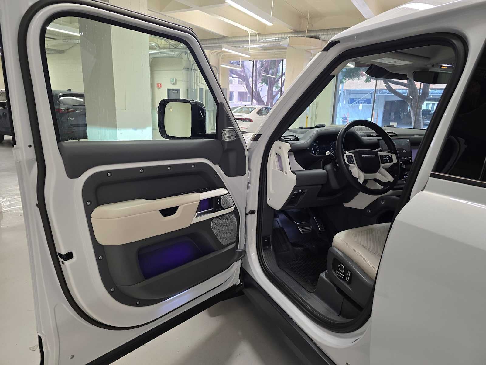 2023 Land Rover Defender SE 130 AWD