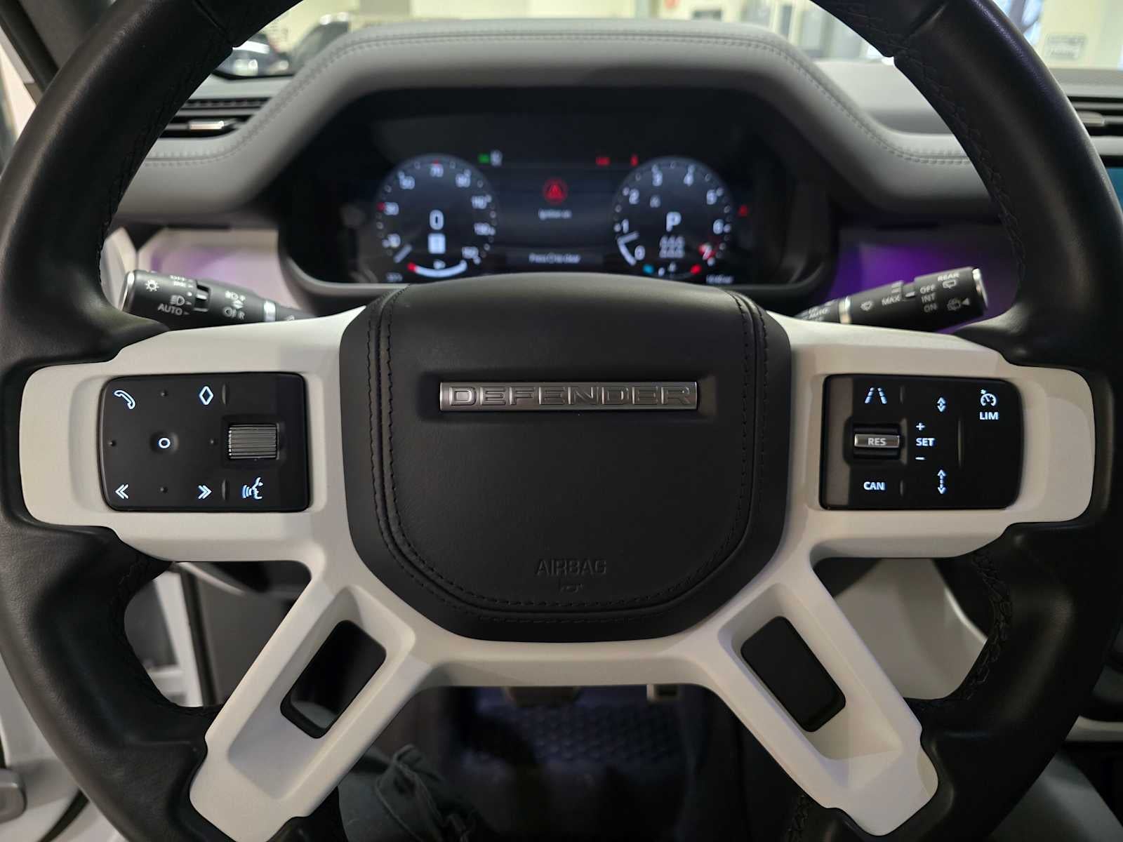 2023 Land Rover Defender SE 130 AWD