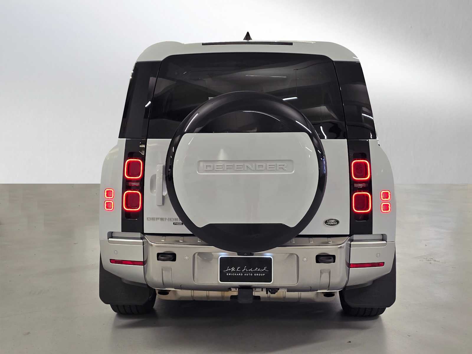 2023 Land Rover Defender SE 130 AWD