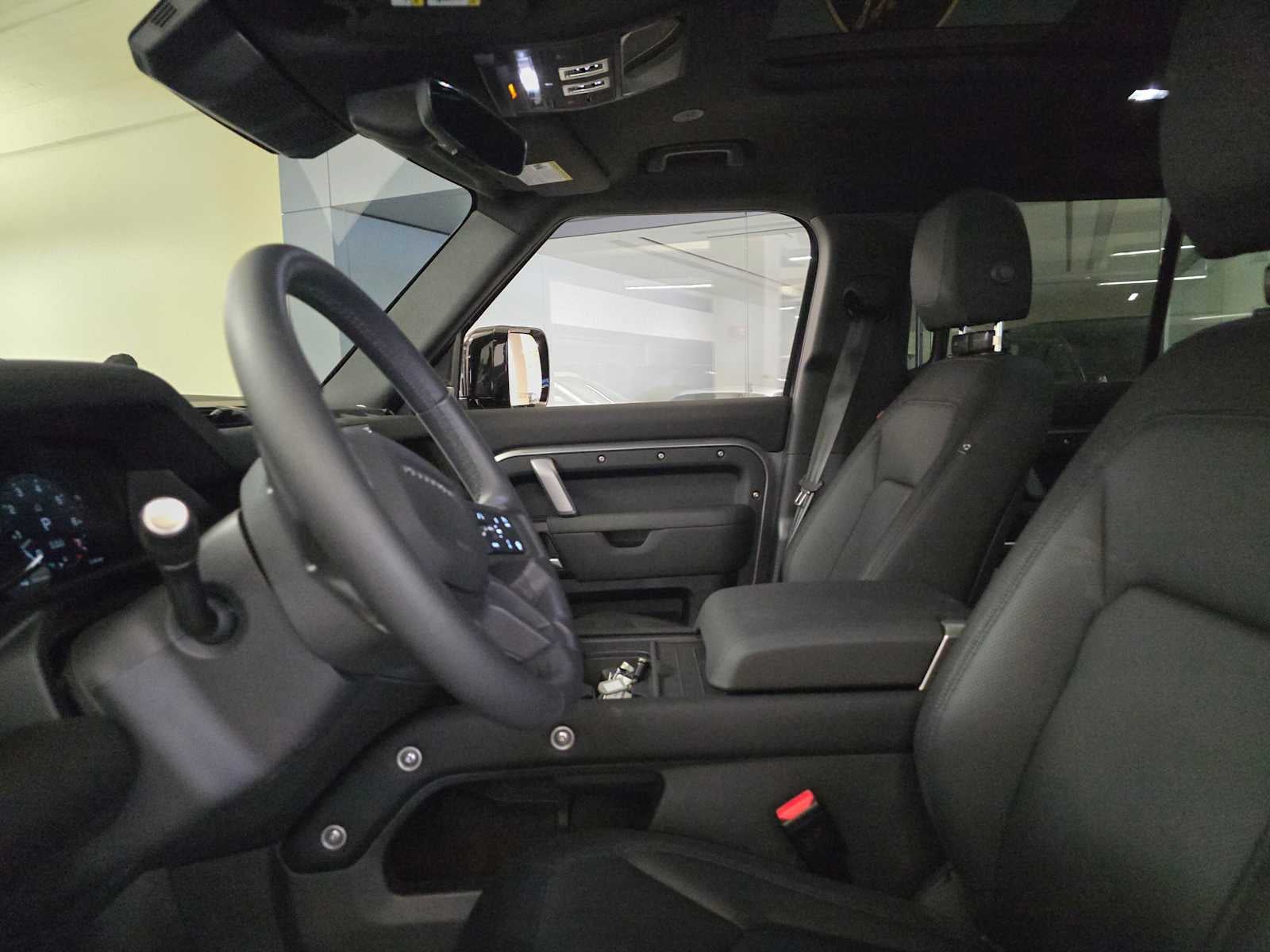 2024 Land Rover Defender Outbound 130 P400