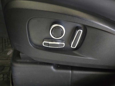 2024 Land Rover Defender Outbound 130 P400