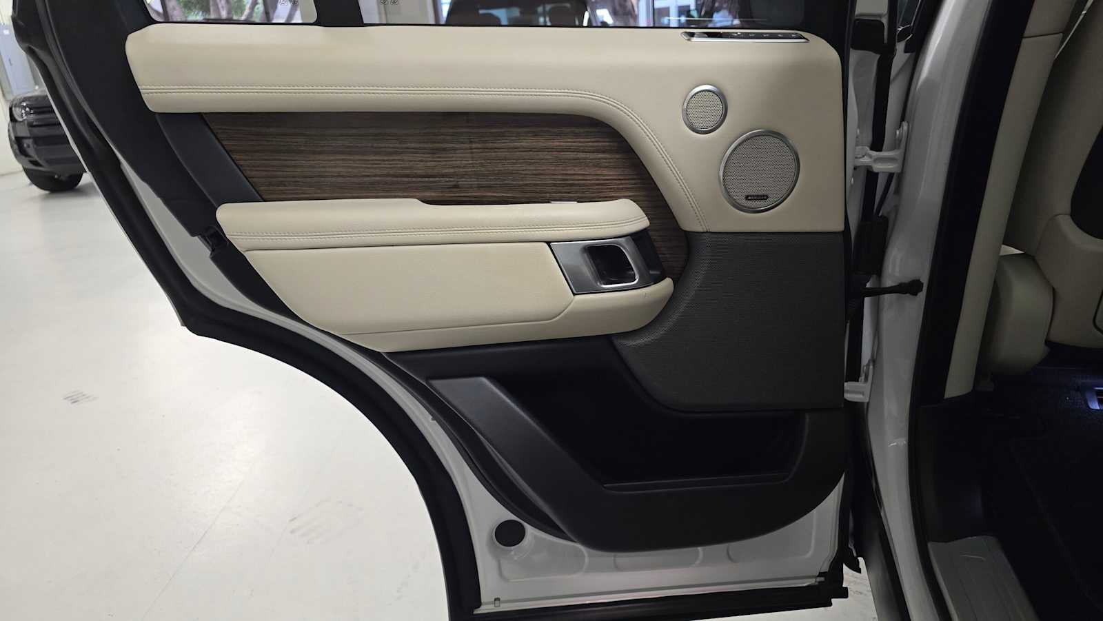 2019 Land Rover Range Rover V6 Supercharged SWB