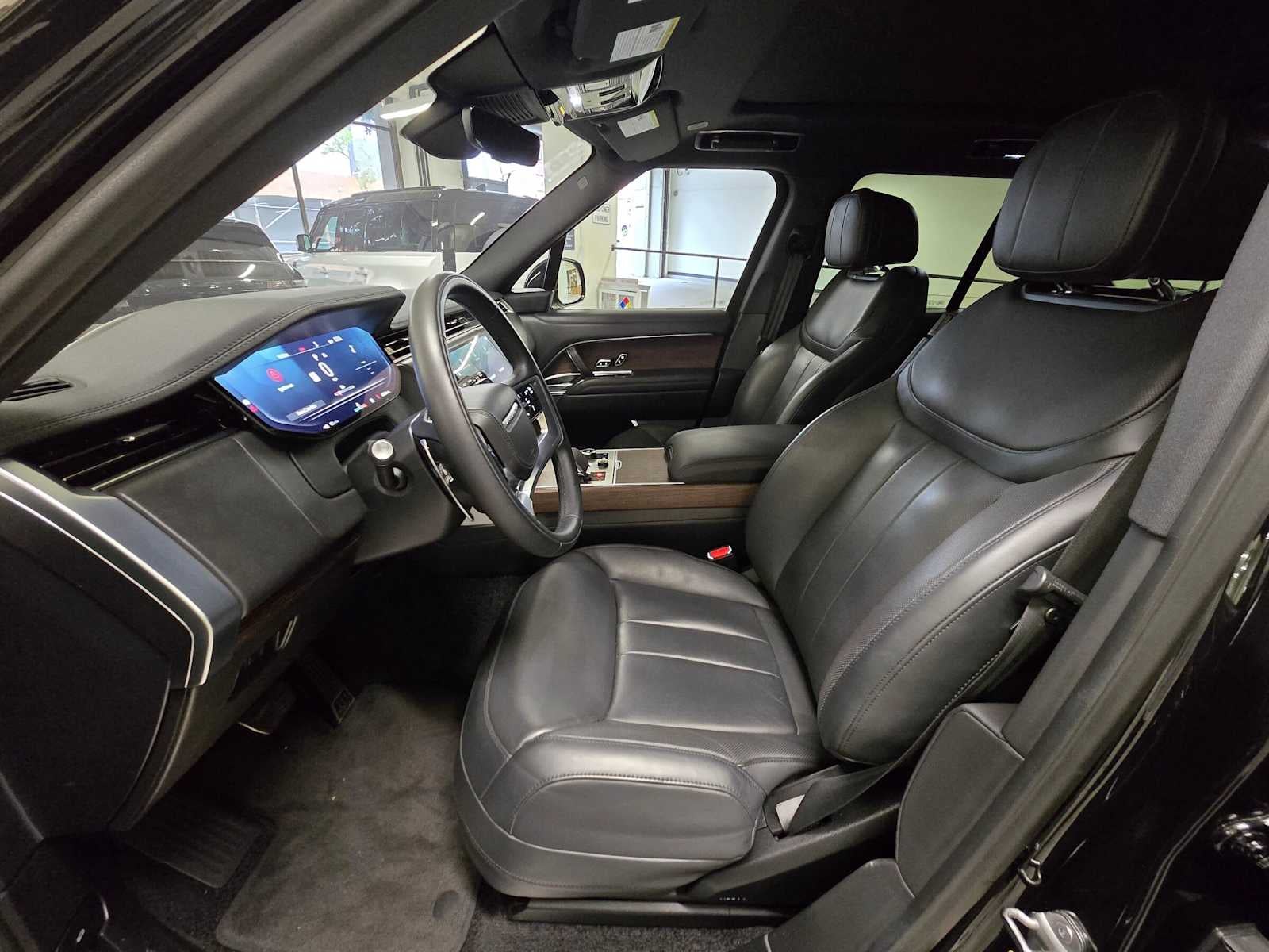 2023 Land Rover Range Rover SE