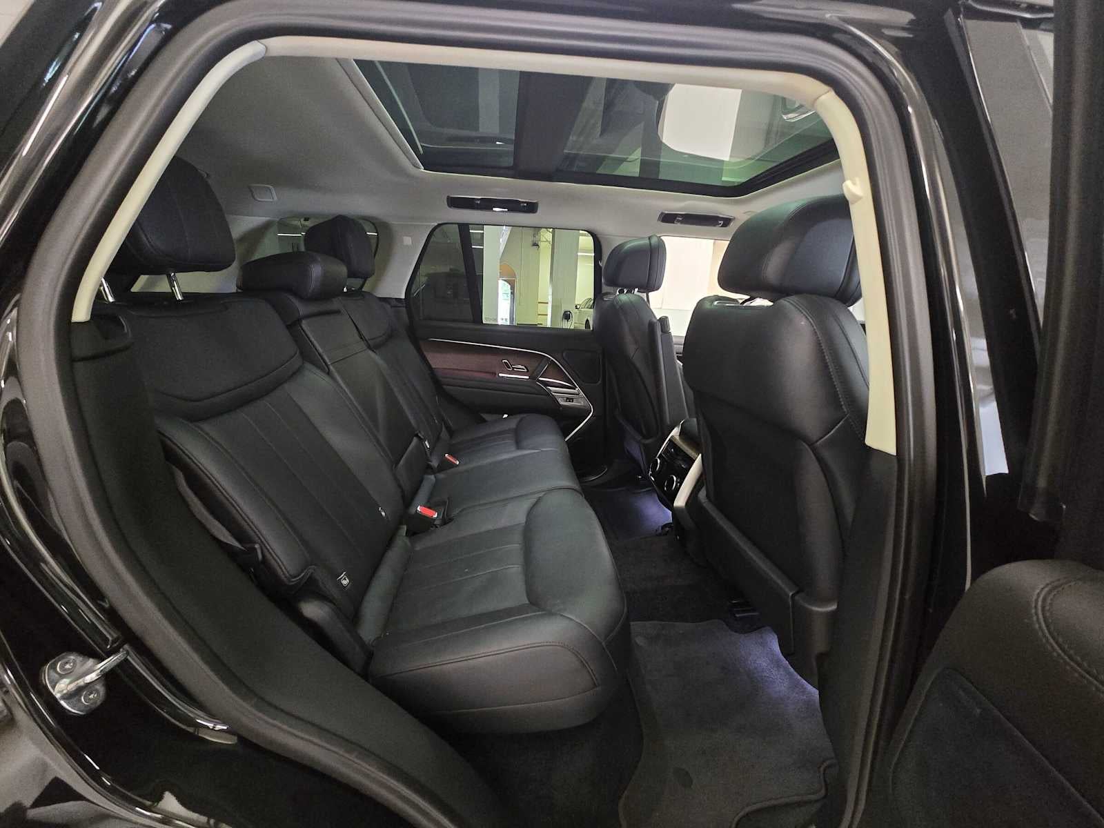 2023 Land Rover Range Rover SE