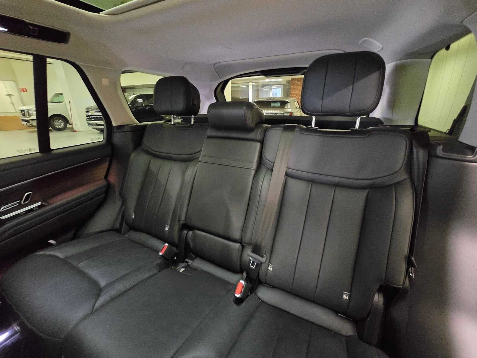 2023 Land Rover Range Rover SE