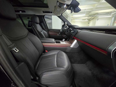 2025 Land Rover Range Rover SE