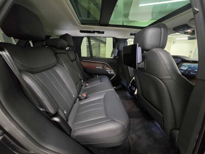 2025 Land Rover Range Rover SE