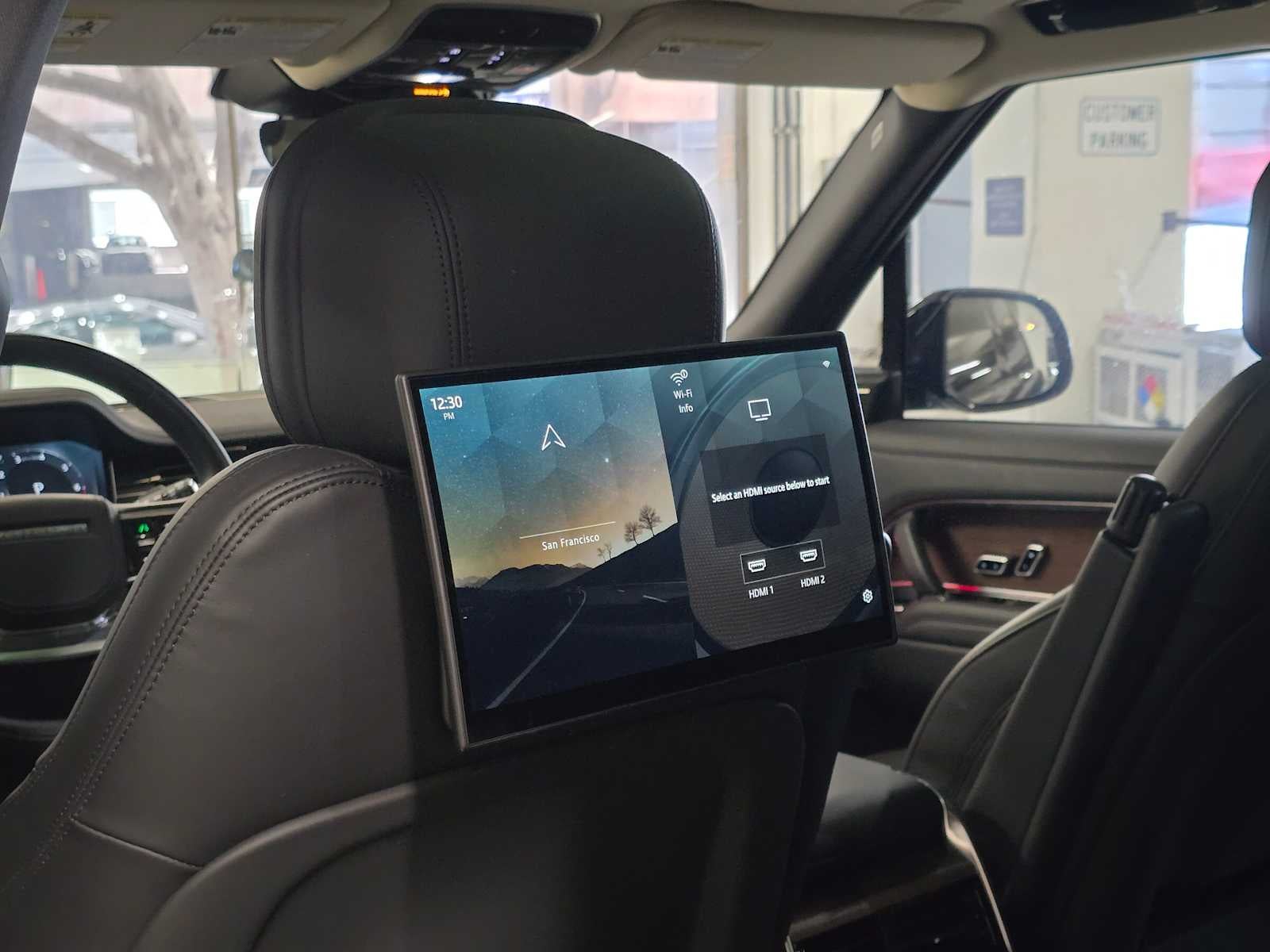 2025 Land Rover Range Rover SE