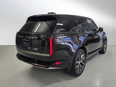 2025 Land Rover Range Rover SE