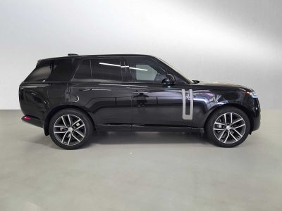 2025 Land Rover Range Rover SE