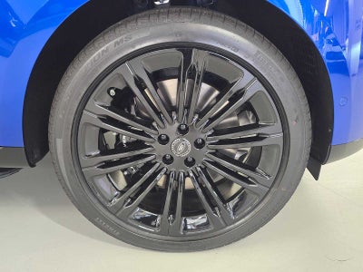 2025 Land Rover Range Rover SV