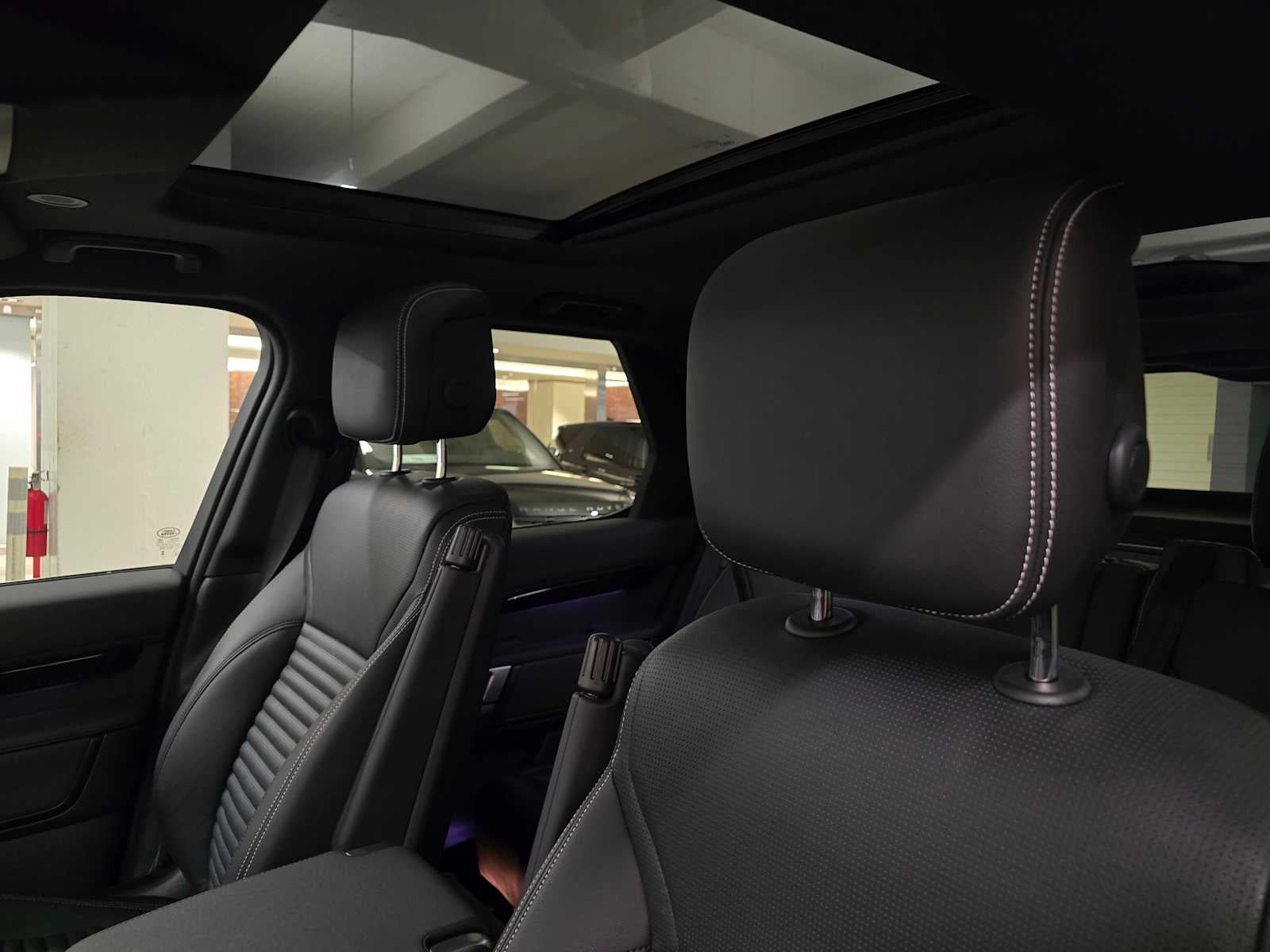 2025 Land Rover Discovery S