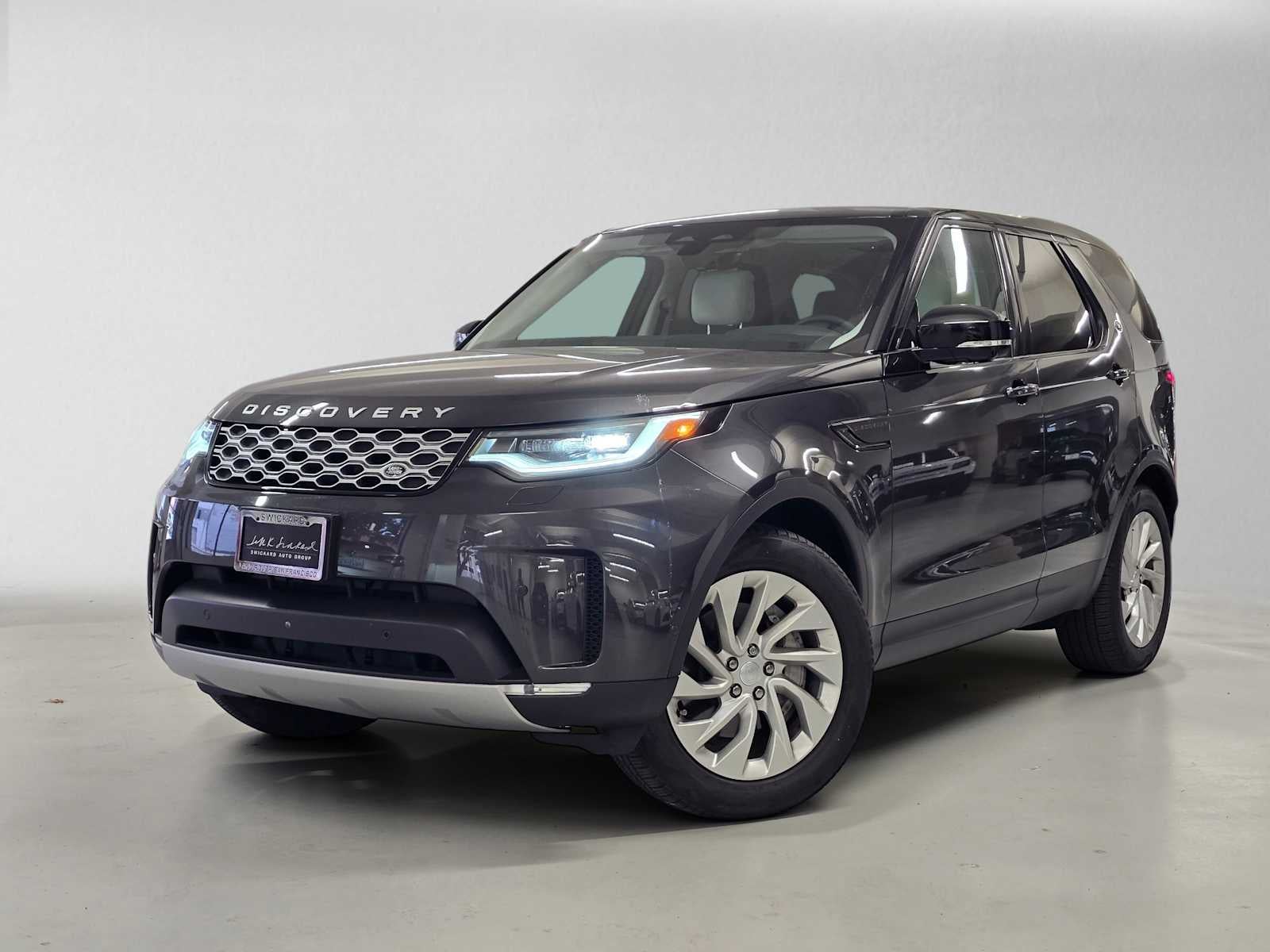 2025 Land Rover Discovery S