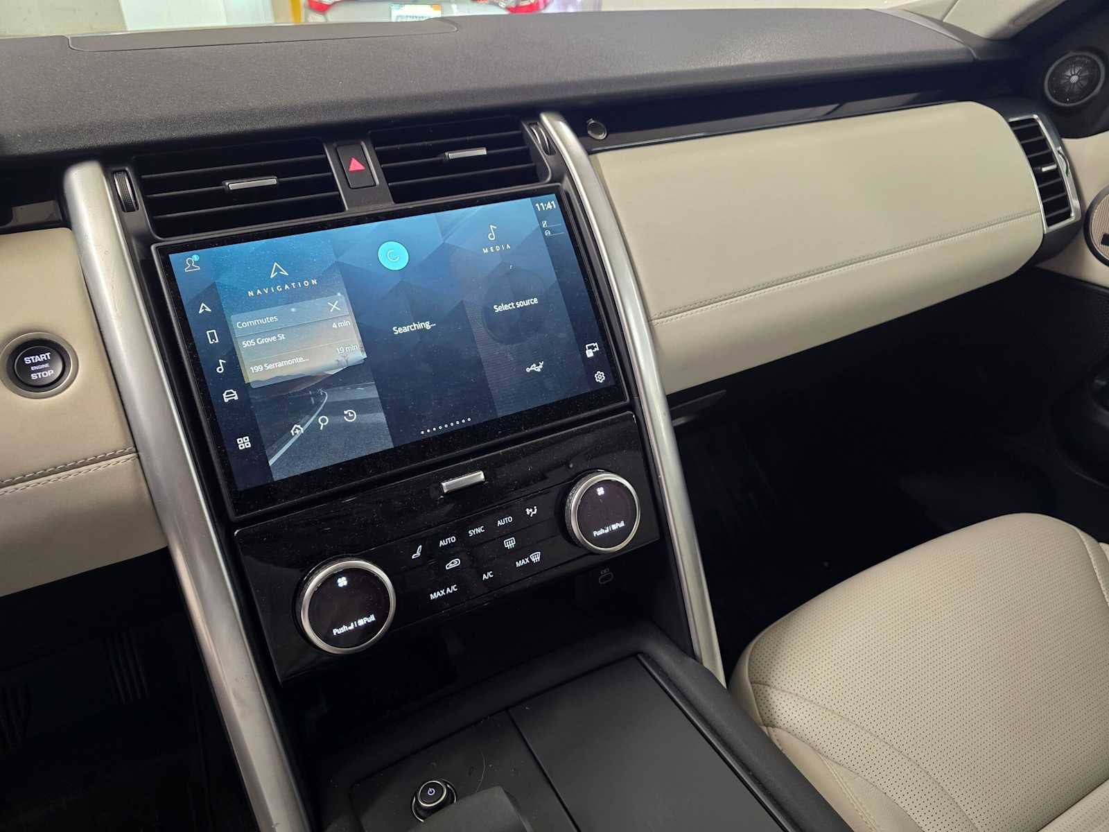 2025 Land Rover Discovery S