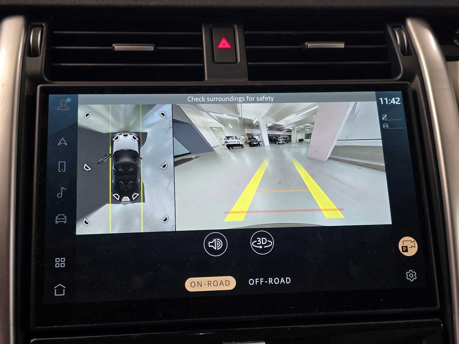 2025 Land Rover Discovery S