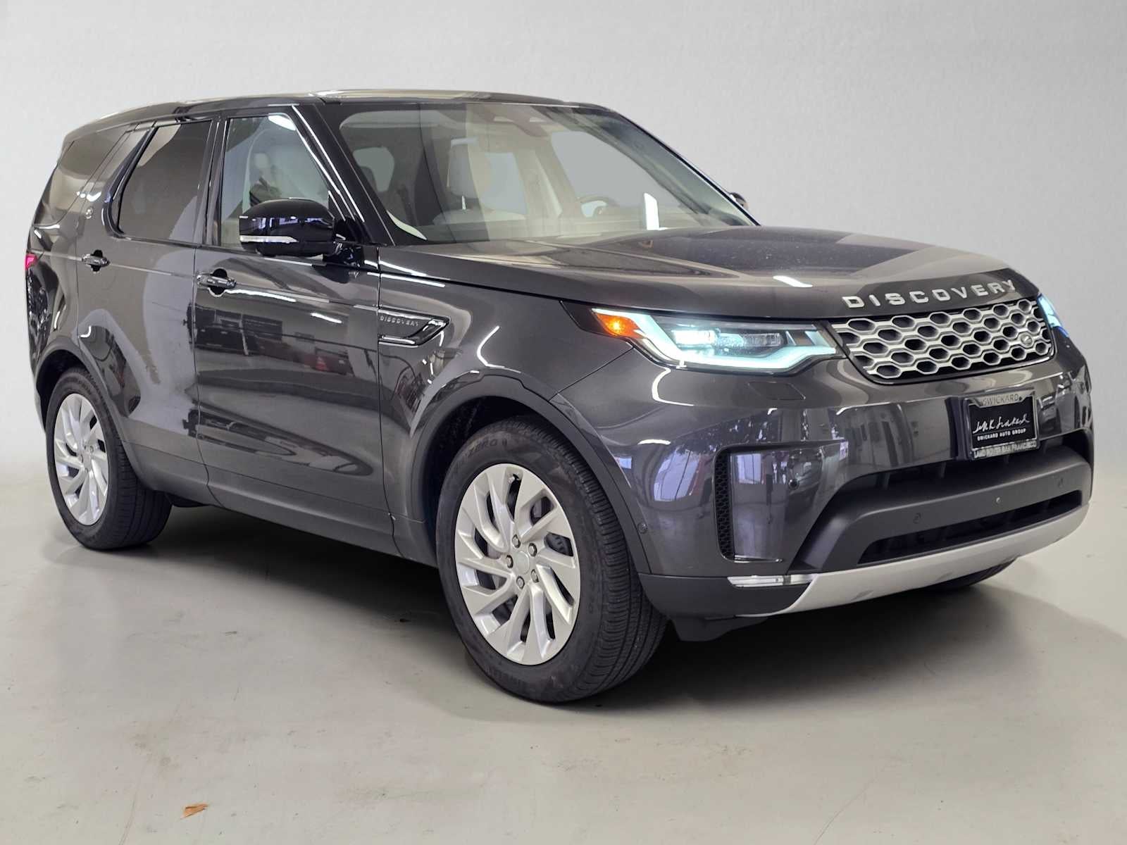 2025 Land Rover Discovery S