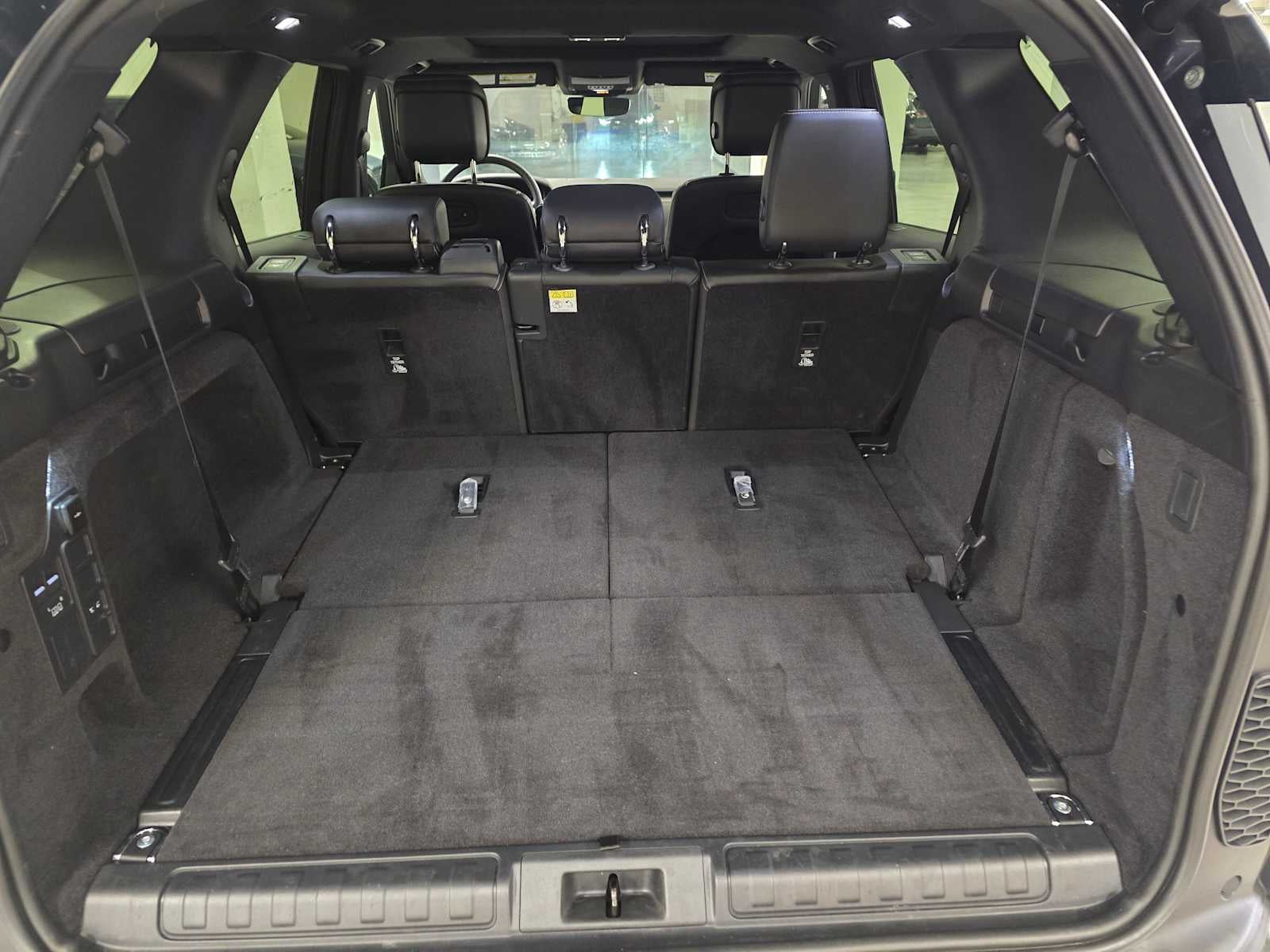 2025 Land Rover Discovery Dynamic SE