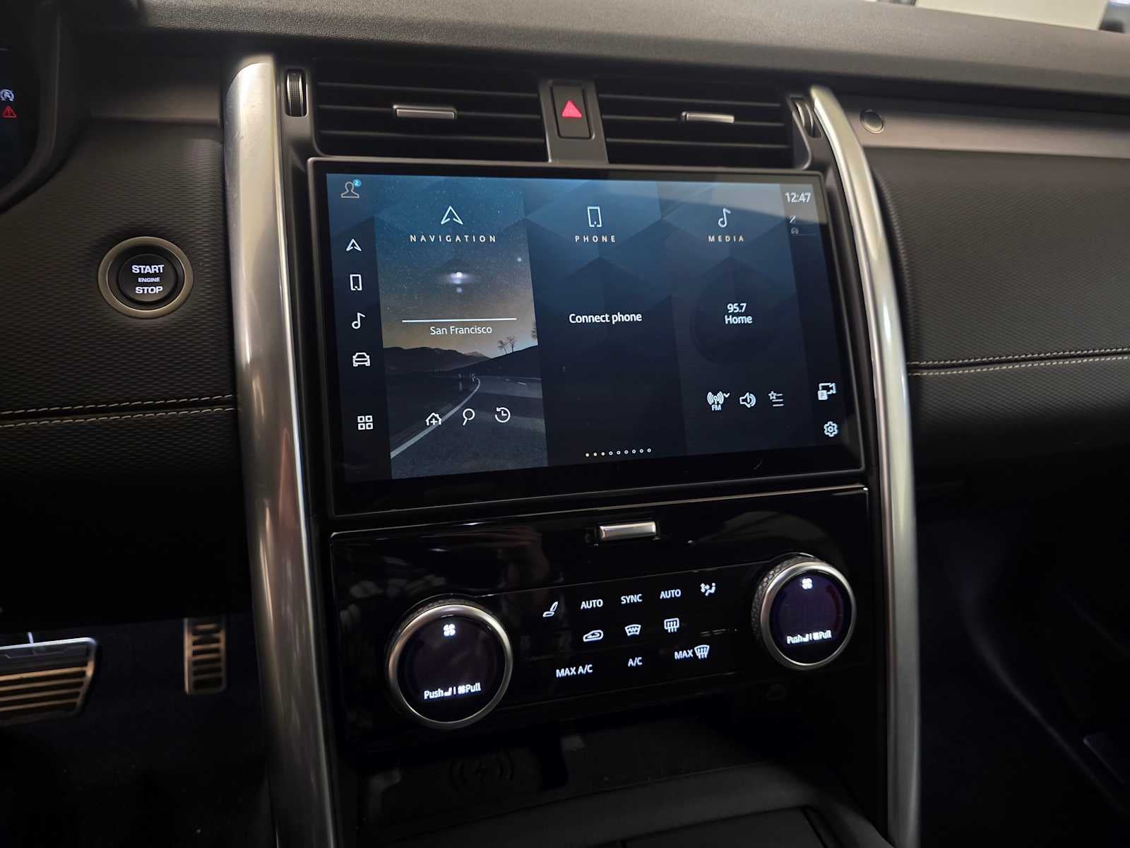 2025 Land Rover Discovery Dynamic SE