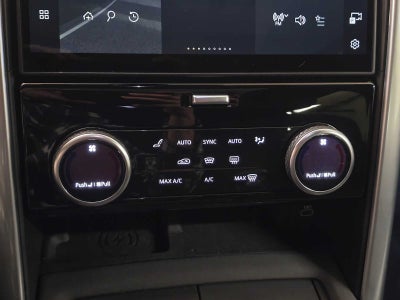 2025 Land Rover Discovery Dynamic SE