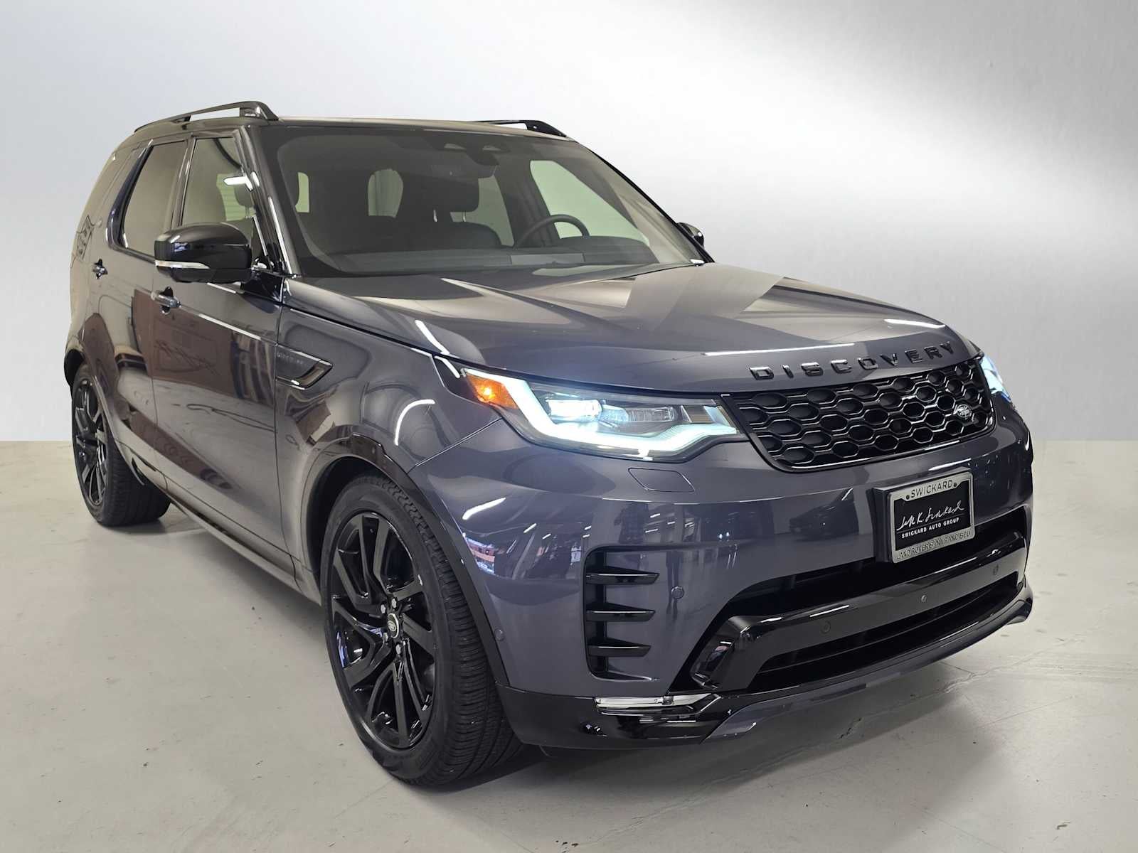 2025 Land Rover Discovery Dynamic SE