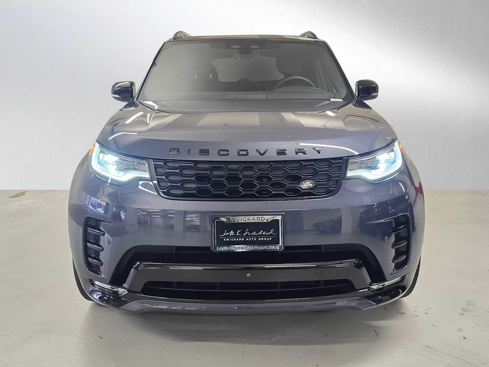 2025 Land Rover Discovery Dynamic SE