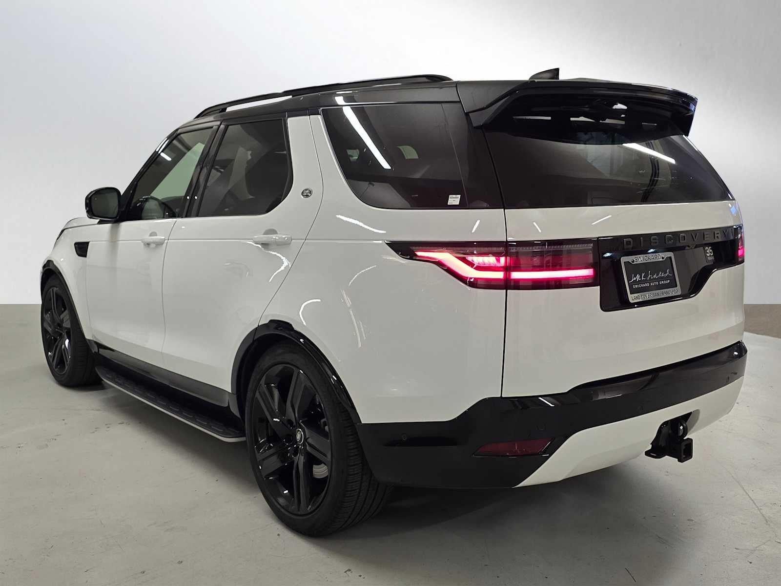 2025 Land Rover Discovery Dynamic SE