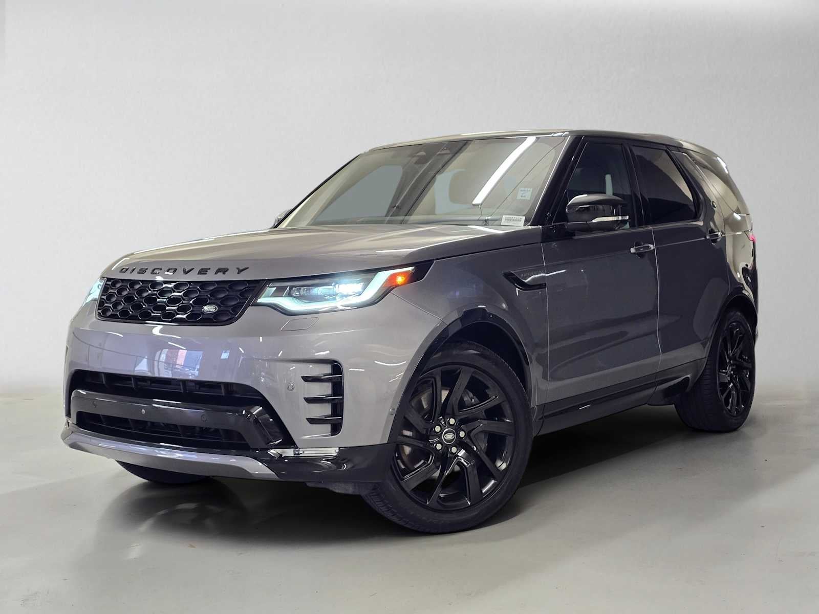2025 Land Rover Discovery Dynamic SE