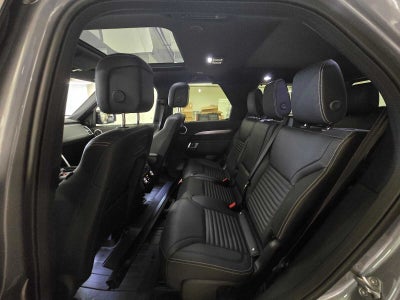 2025 Land Rover Discovery Dynamic SE