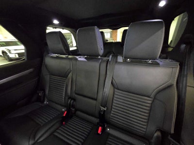 2025 Land Rover Discovery Dynamic SE