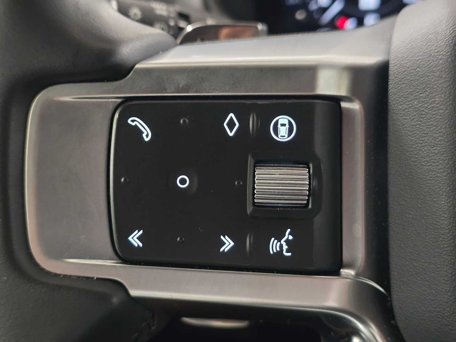 2025 Land Rover Discovery Dynamic SE