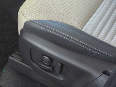 2025 Land Rover Discovery Metropolitan Edition