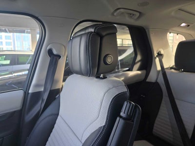 2025 Land Rover Discovery Metropolitan Edition