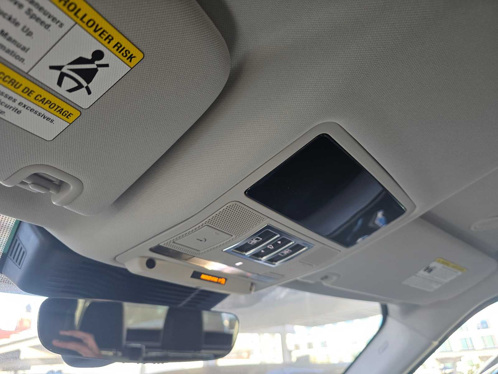 2025 Land Rover Discovery Metropolitan Edition