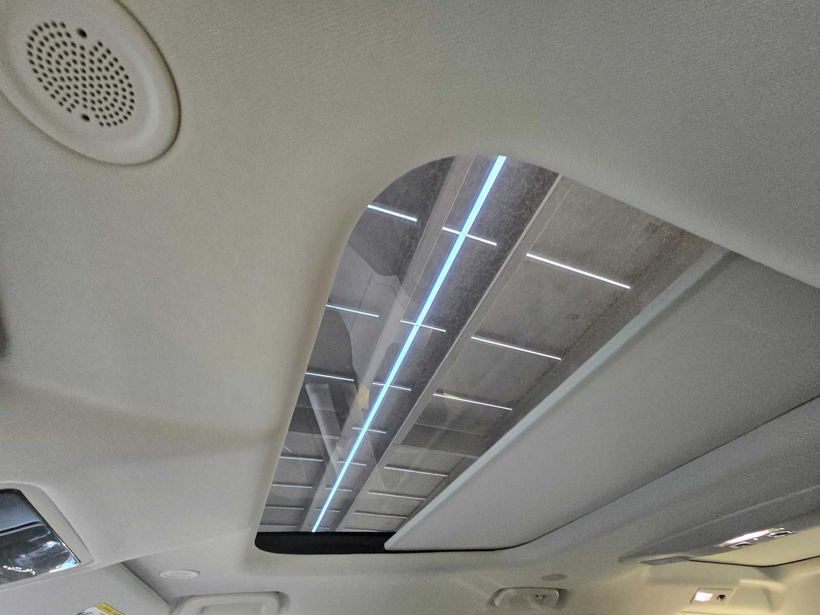 2025 Land Rover Discovery Metropolitan Edition