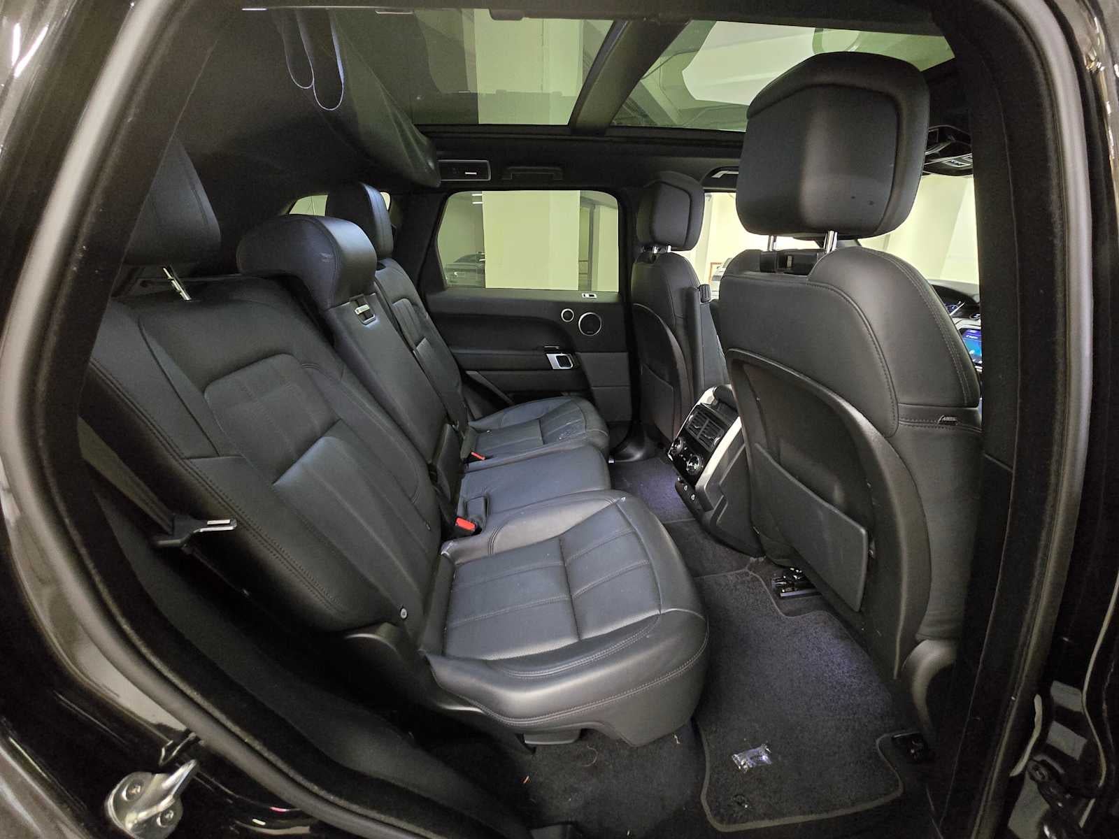 2022 Land Rover Range Rover Sport HSE Silver Edition