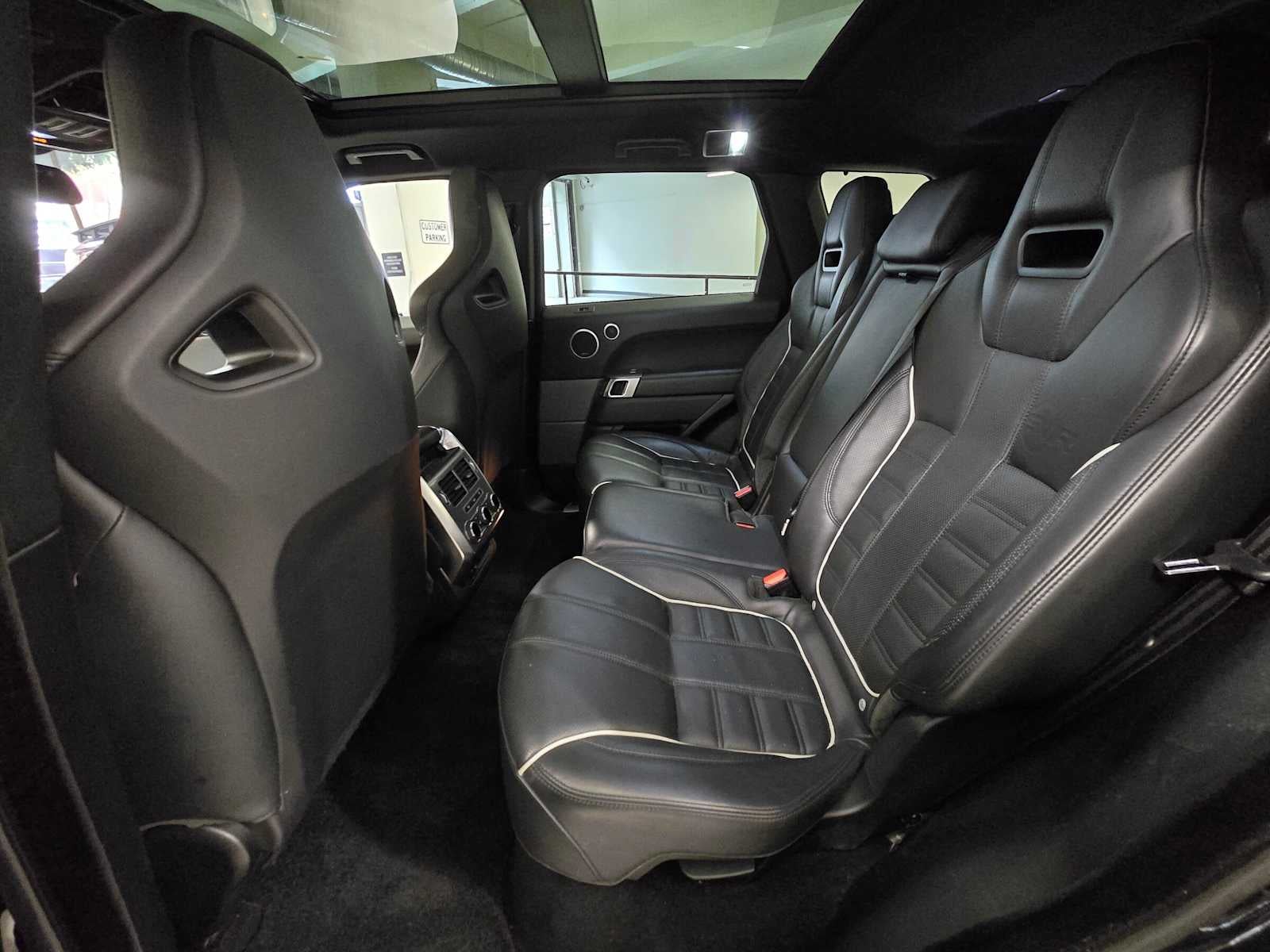 2016 Land Rover Range Rover Sport V8 SVR