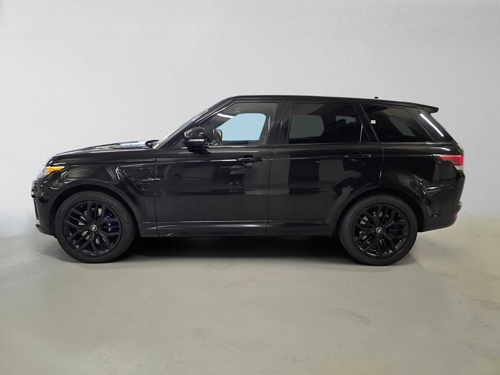 2016 Land Rover Range Rover Sport V8 SVR