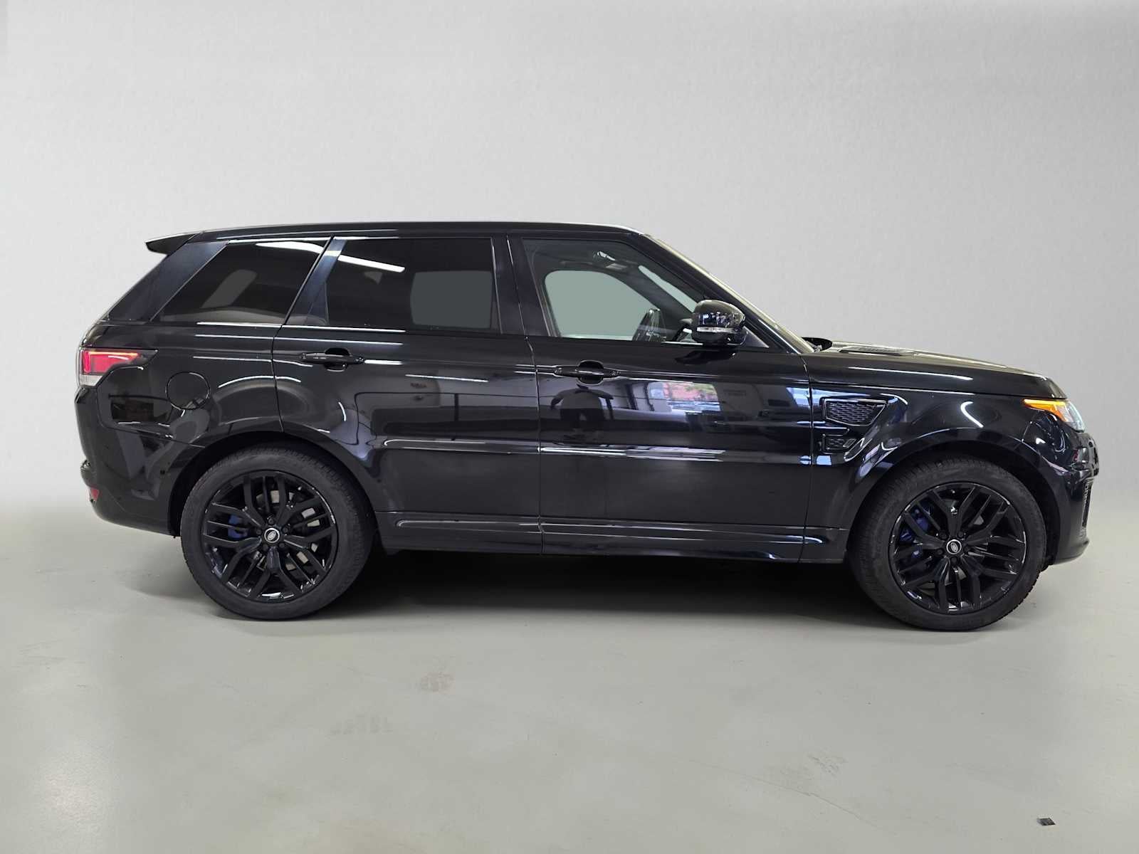 2016 Land Rover Range Rover Sport V8 SVR