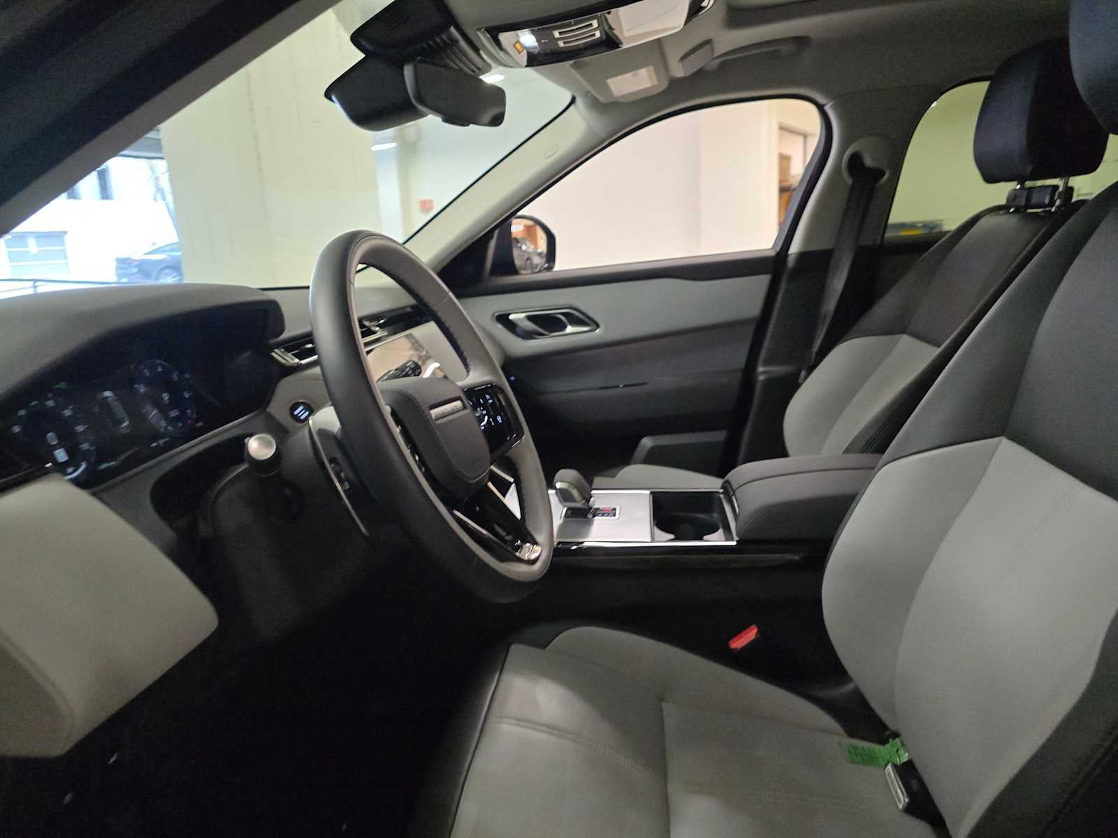 2025 Land Rover Range Rover Velar S