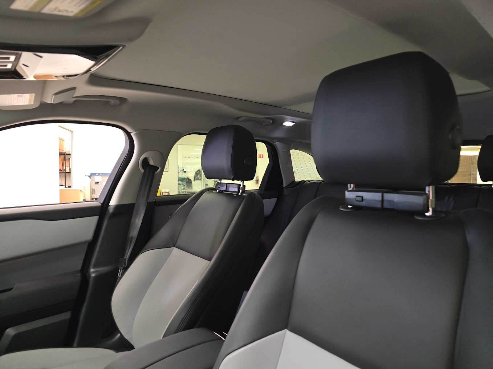 2025 Land Rover Range Rover Velar S