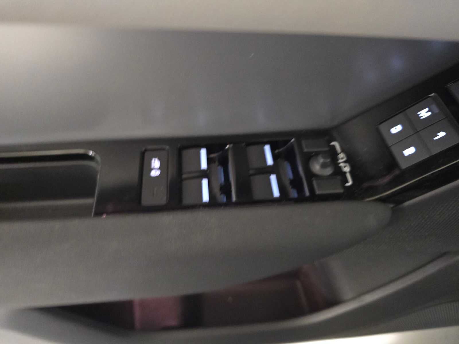 2025 Land Rover Range Rover Velar S