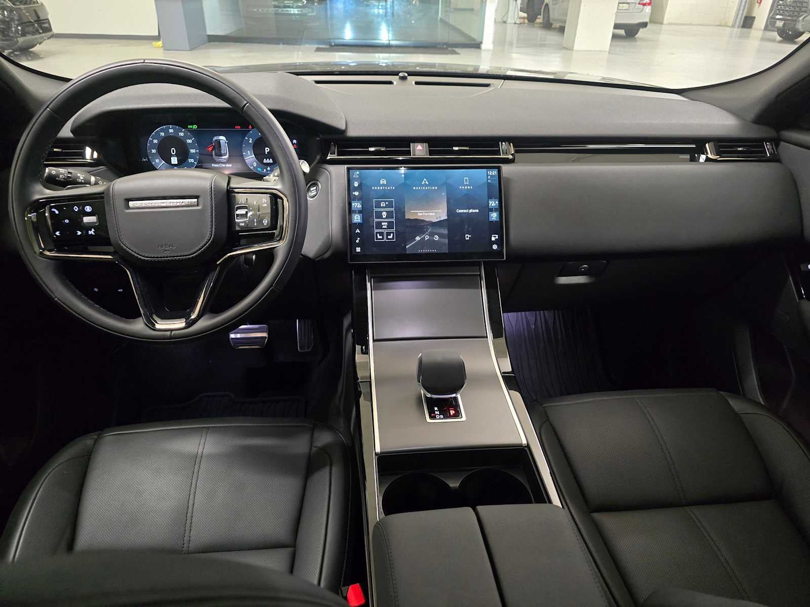 2025 Land Rover Range Rover Velar Dynamic SE