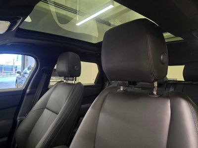 2025 Land Rover Range Rover Velar Dynamic SE