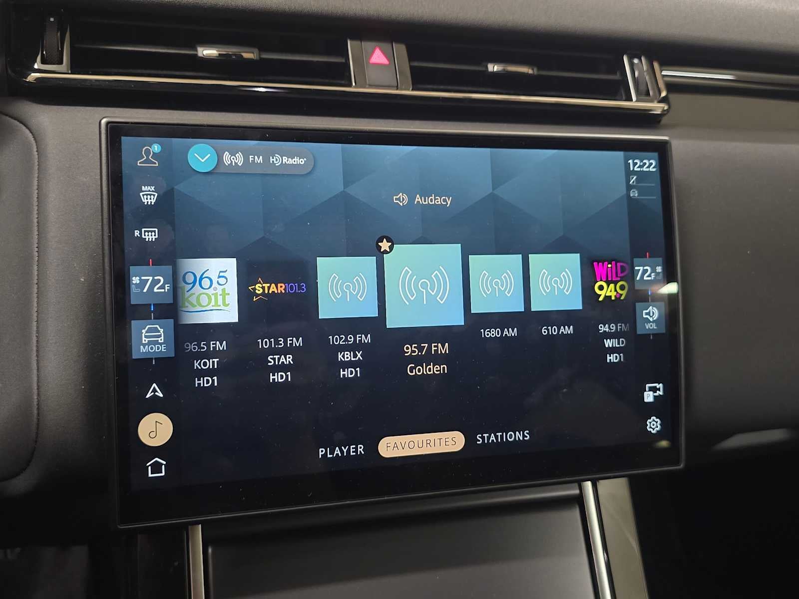 2025 Land Rover Range Rover Velar Dynamic SE