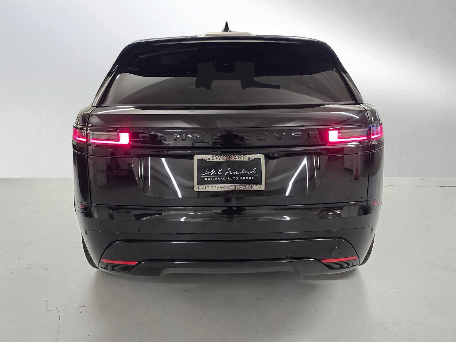 2025 Land Rover Range Rover Velar Dynamic SE