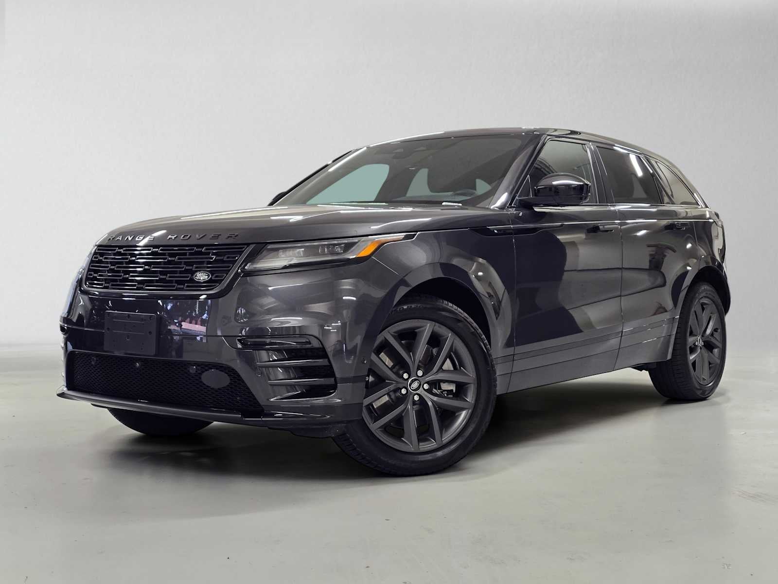 2026 Land Rover Range Rover Velar Dynamic SE