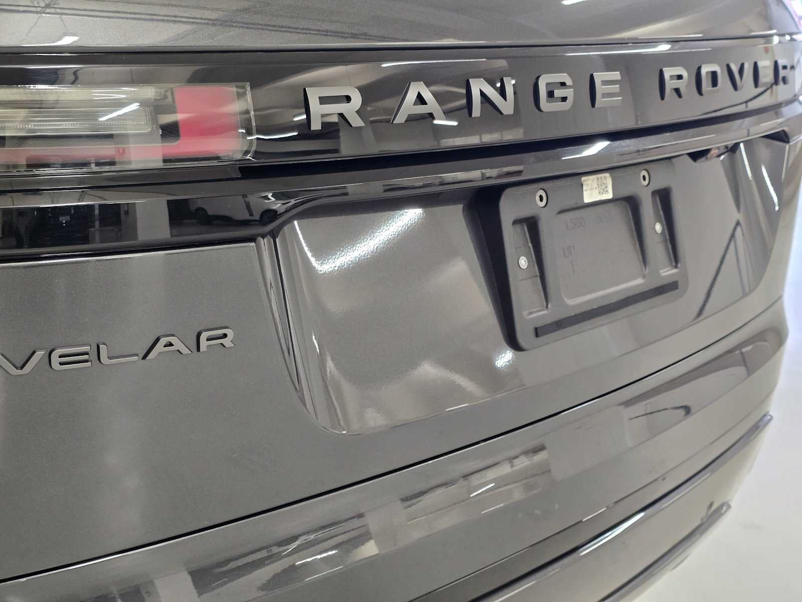 2026 Land Rover Range Rover Velar Dynamic SE