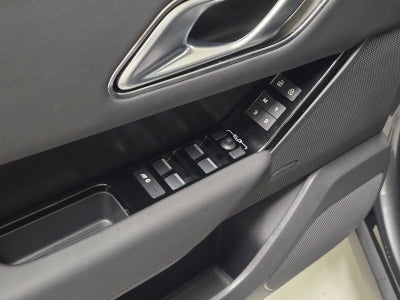 2026 Land Rover Range Rover Velar Dynamic SE