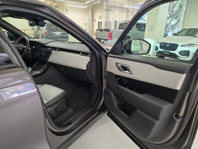 2026 Land Rover Range Rover Velar Dynamic SE